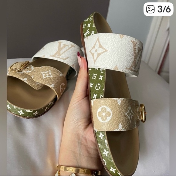 Louis Vuitton Women's Sandals - Cream and Tan - Picture 2 of 5